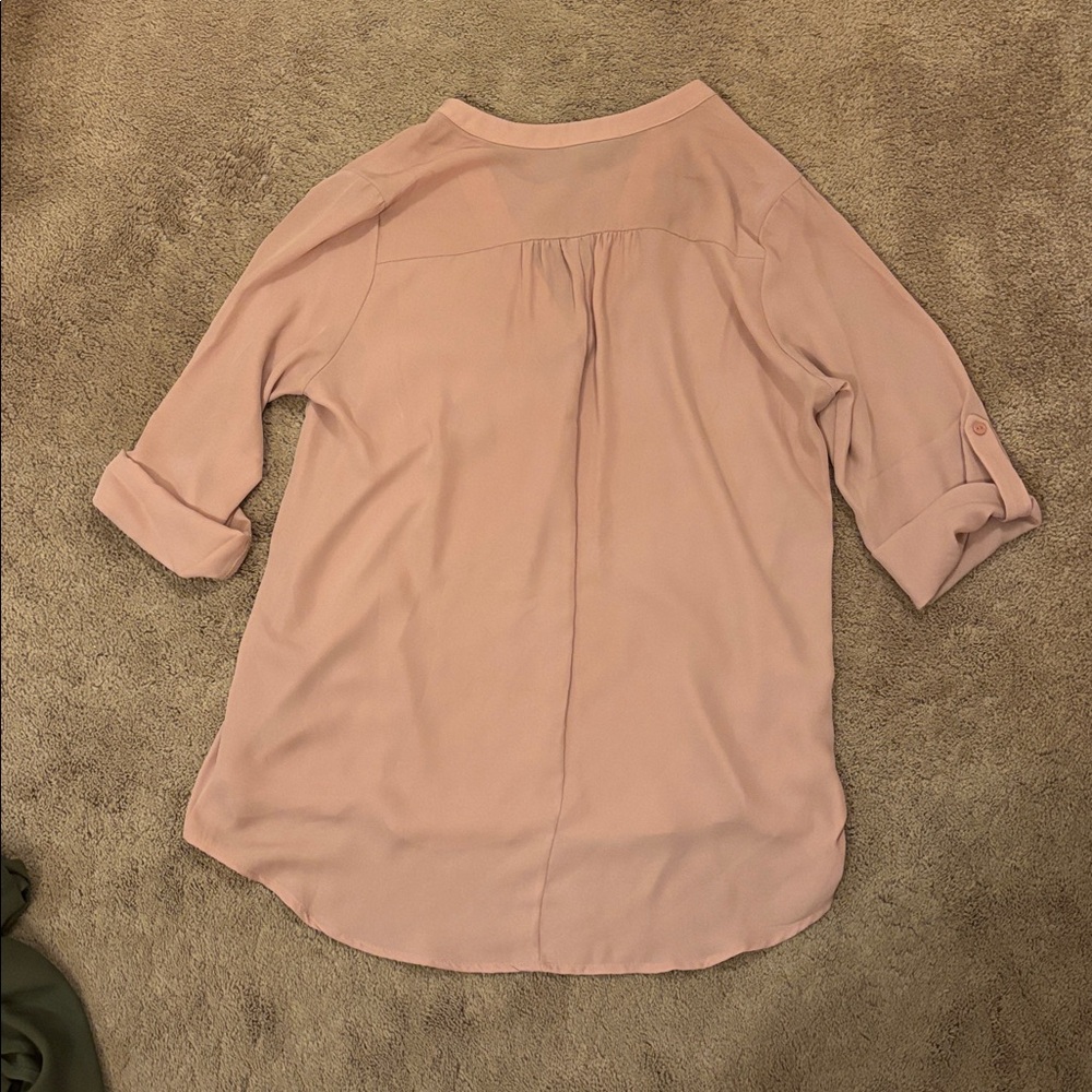 AMERICAN DREAM Bundle (3) Roll Sleeve Tops, size M - Picture 9 of 9